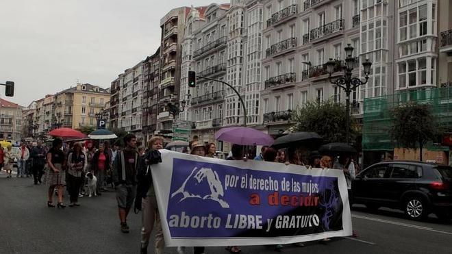 Una manifestación celebra la retirada de la reforma del Aborto