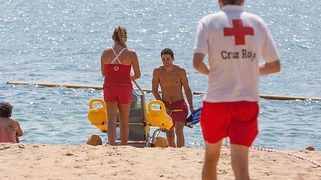 Cruz Roja realizó 11.109 asistencias en las playas cántabras