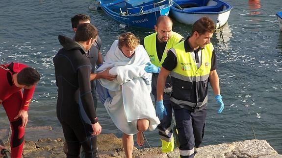 Un turista alemana rescatada en la ría de San Vicente