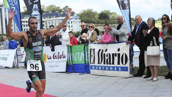 Bayón no perdona en Santander