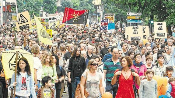Asamblea contra el Fracking acusa al PP de tratar de usar la carrera de relevos con fines electorales