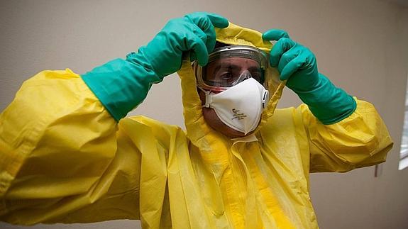 Valdecilla endurece el protocolo de actuación ante posibles casos de ébola