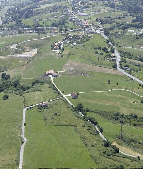 Once ofertas optan a conectar la Autovía del Agua con el depósito de Camargo