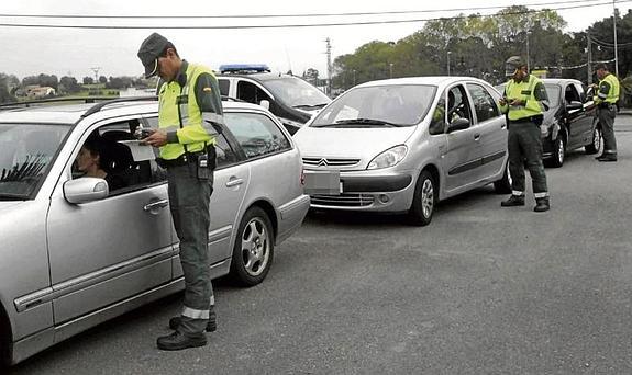 Tráfico aumenta los controles y la vigilancia en las carreteras secundarias