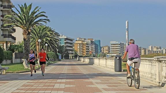 El carril bici del paseo marítimo ya tiene su primer visto bueno