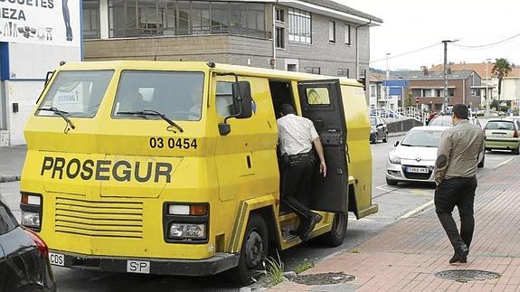 La Policía cree que los asaltantes llevaban varios días vigilando en Mercadona