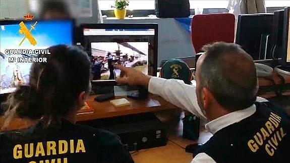 Los detenidos por enaltecer el terrorismo pidieron bombas para Rajoy, Rubalcaba y Esperanza Aguirre