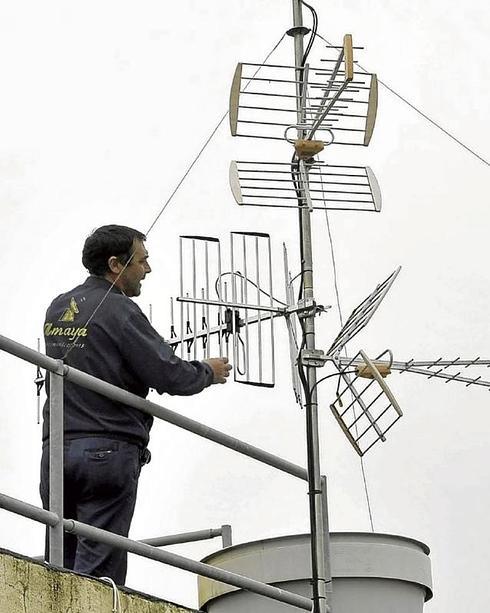 El 35% de las comunidades no podrá adaptar sus antenas de TDT por falta de material