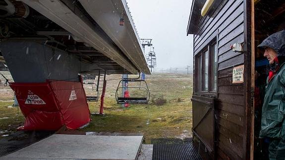 Esperando la nieve en Alto Campoo