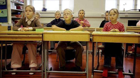 Finlandia no prohibirá la escritura a mano