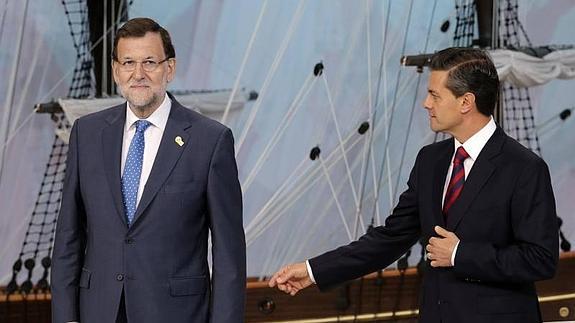 Rajoy advierte de que las frivolidades contra sus reformas serían "un grave error"