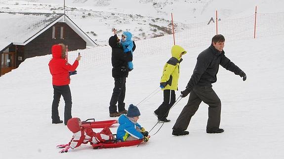 La estación de esquí de Alto Campoo prevé iniciar la temporada esta semana