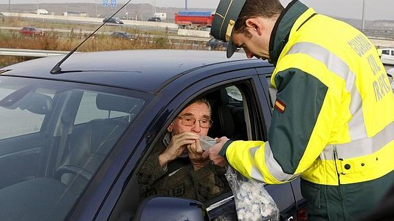 Siete positivos por drogas y alcohol a las 12 de la mañana