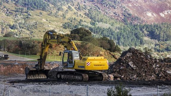 Penagos advierte de que la licencia del teleférico puede retrasarse dos meses