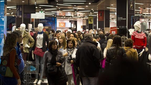 Hoy es el primer domingo de apertura dominical en 2015