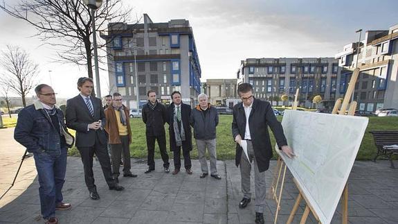 El carril bici entre la calle La Peseta y el apeadero de tren de Nueva Montaña se abrirá en abril