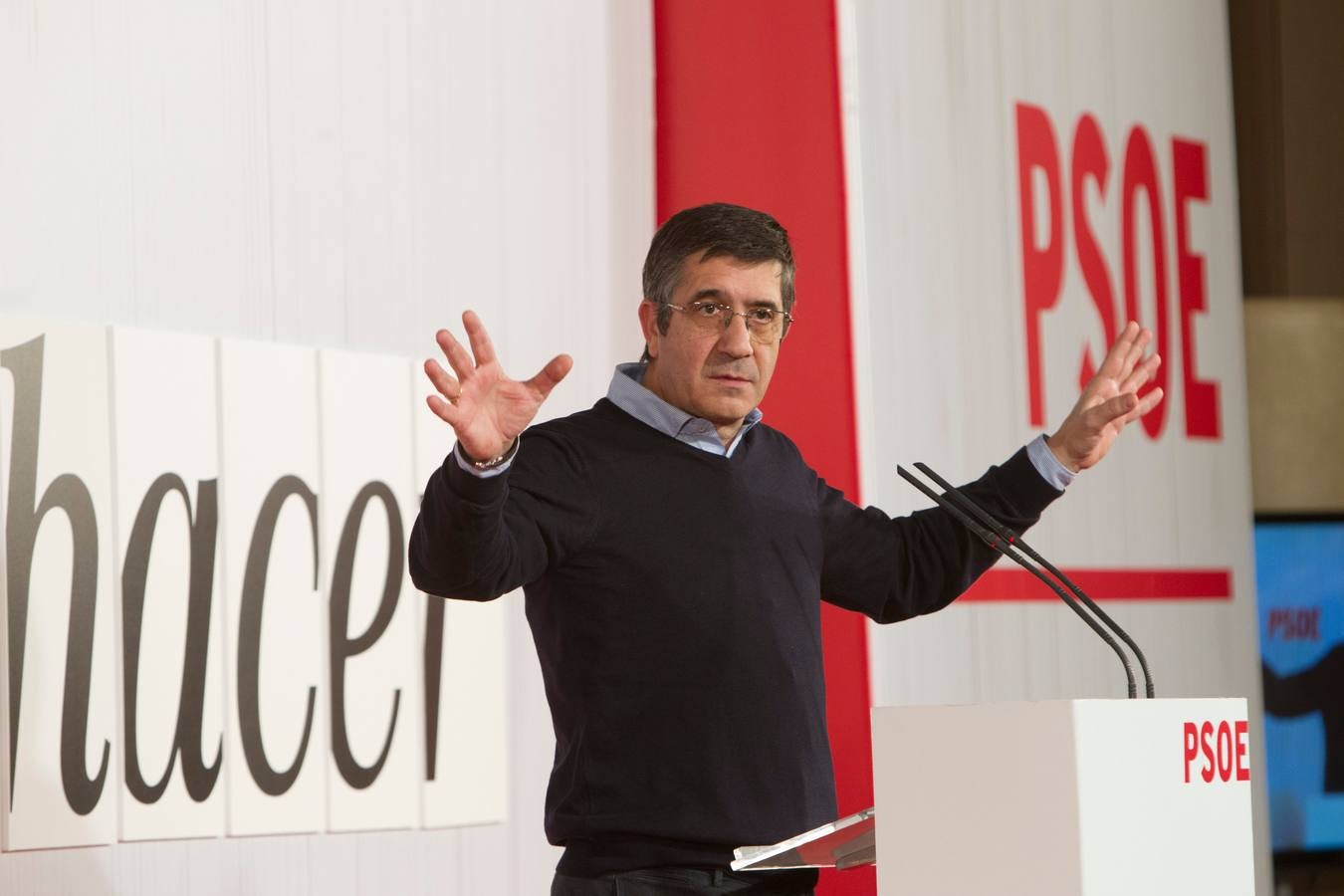 Patxi López insta al PSOE a "recuperar la credibilidad y cercanías perdidas"