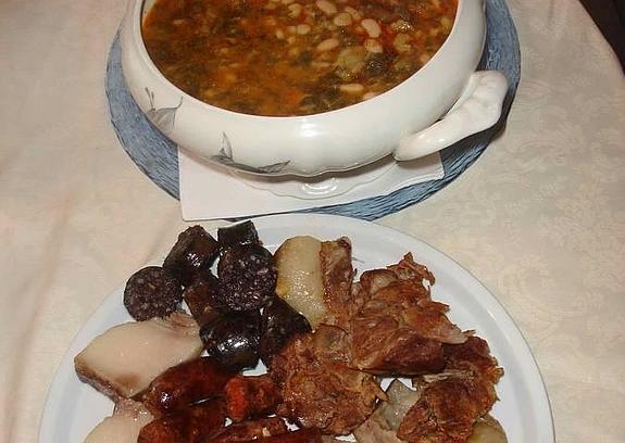 Menú de matanza, en Anjua