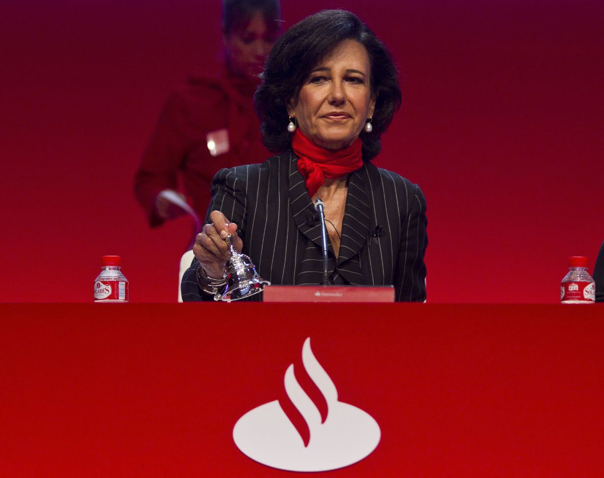 Botín presentará este martes las cuentas de Banco Santander en 2014, con un 30% más de beneficio