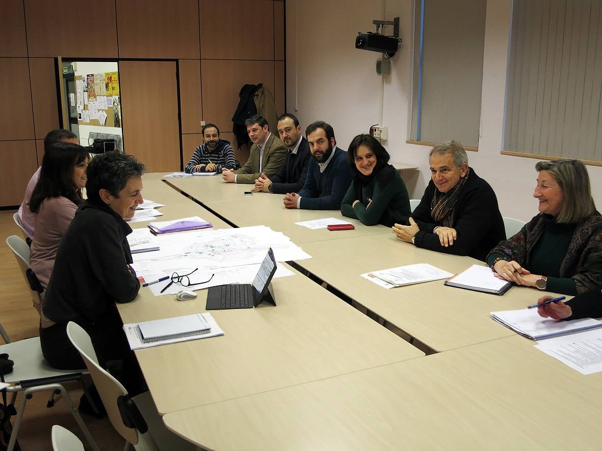 Los trabajos de revisión del PGOU se prolongarán dos años y medio