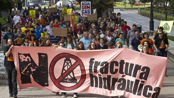 Las asambleas contrarias al 'fracking' presentarán alegaciones contra el sondeo Angosto-1