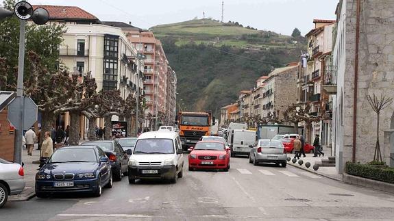 IU de Laredo califica de "puro humo con tufo electoralista" el proyecto de remodelación de la calle del 'Paseo'