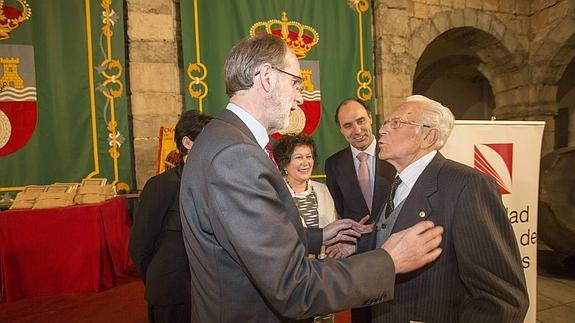 Benito Madariaga se define como "un hombre de ciencias que nunca dejó de cultivar las letras"