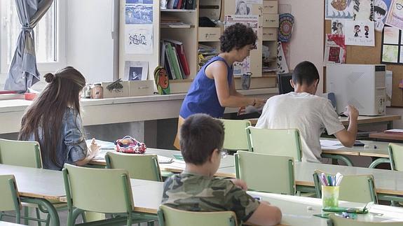 Sólo se han ocupado 180 becas de los 'MIR docente'