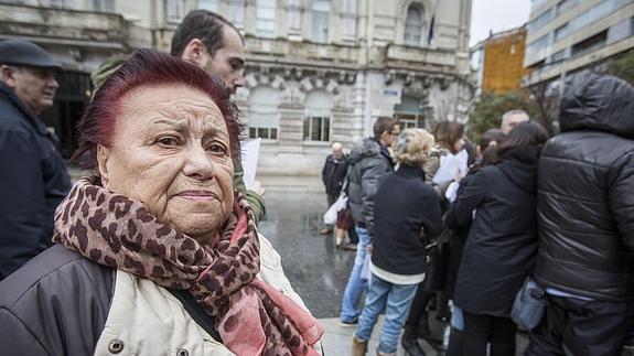 Las plataformas ciudadanas homenajearán a Amparo Pérez en el pleno del Ayuntamiento