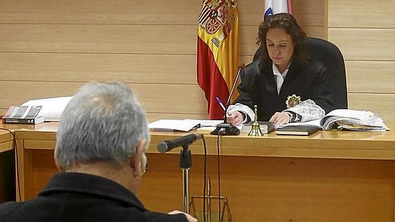 Denuncian por abuso de autoridad a la juez por tratar de evitar un acuerdo