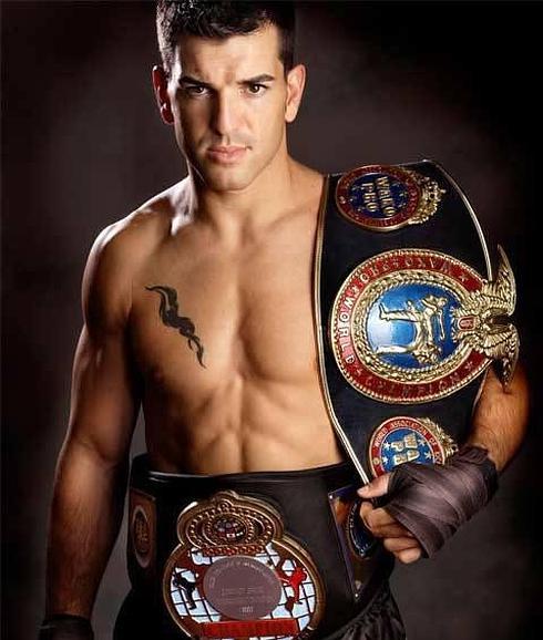 Torrelavega despedirá a Roqueñi con exhibiciones y una velada de Kick boxing