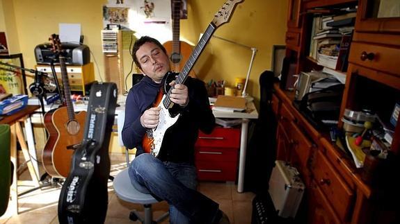 Paolo Latrónica reedita disco e inicia gira en Latinoamérica
