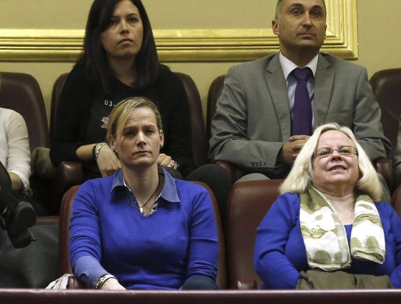 Morenés dice que en las Fuerzas Armadas hay "tolerancia cero" con el acoso sexual