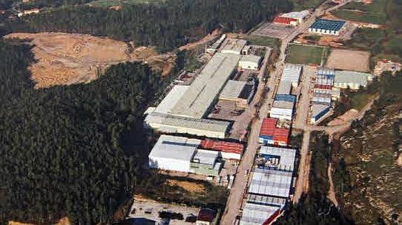 El Gobierno denuncia "presiones" del País Vasco a sus empresas para que no se instalen en Cantabria