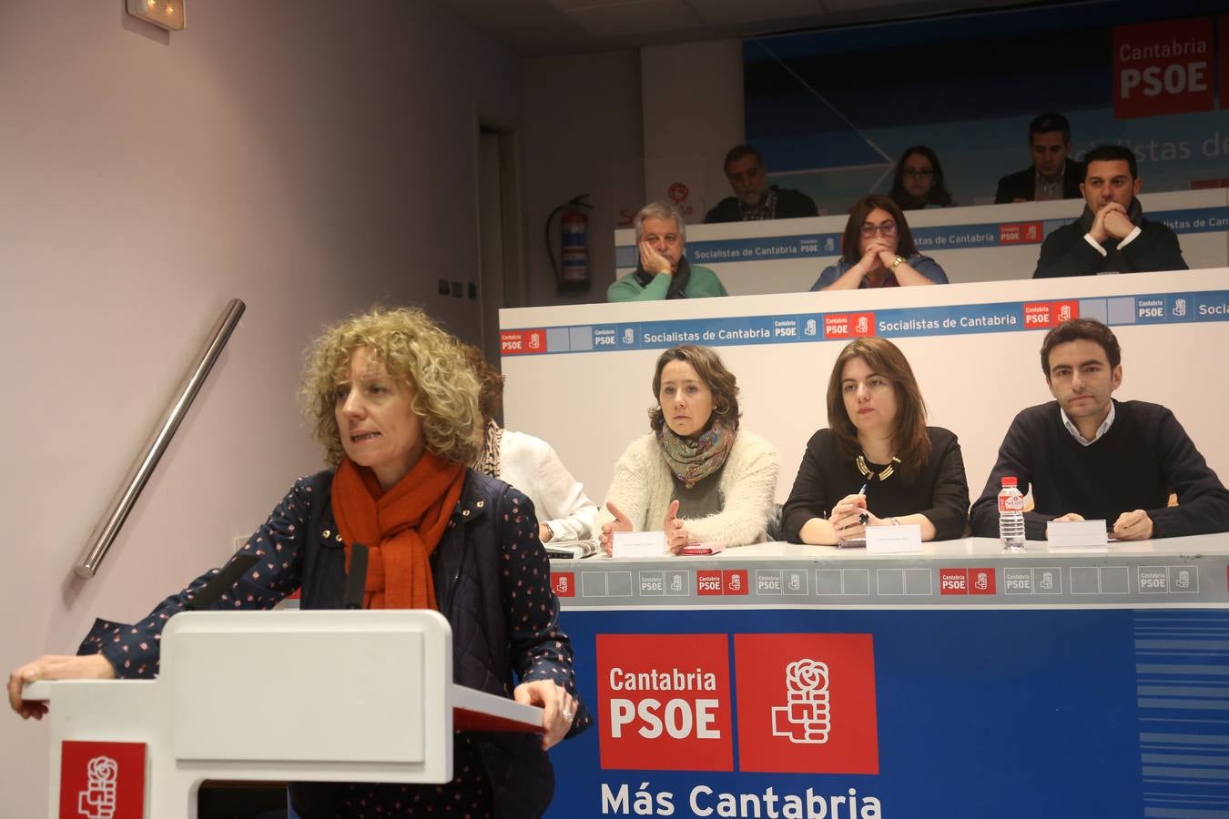 El PSOE aprueba su candidatura al Parlamento regional