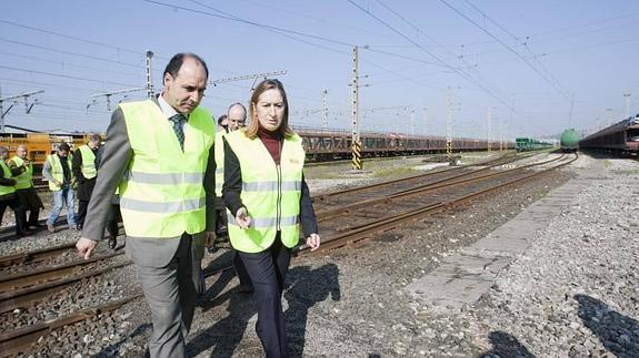 Pastor trabaja en un "proyecto realista" de alta velocidad para Cantabria