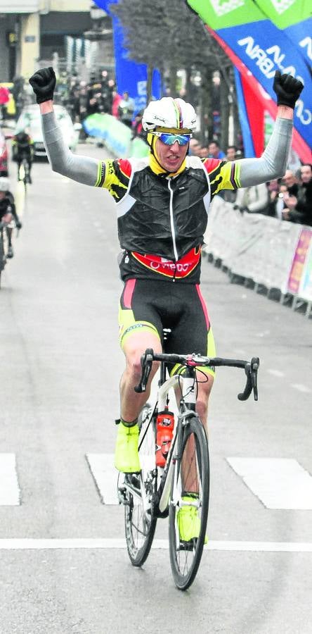 Noel Martín triunfa en Astillero