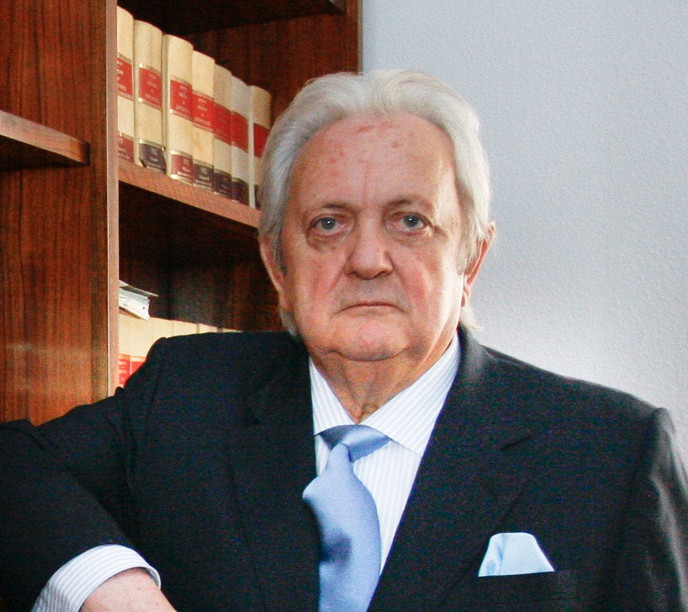 González Cuevas dejó una deuda de 40 millones de euros en créditos con Caja Cantabria