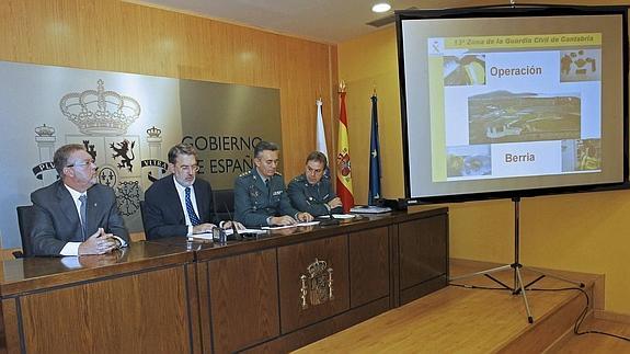 La Fiscalía acusa a 45 personas de traficar con droga en El Dueso