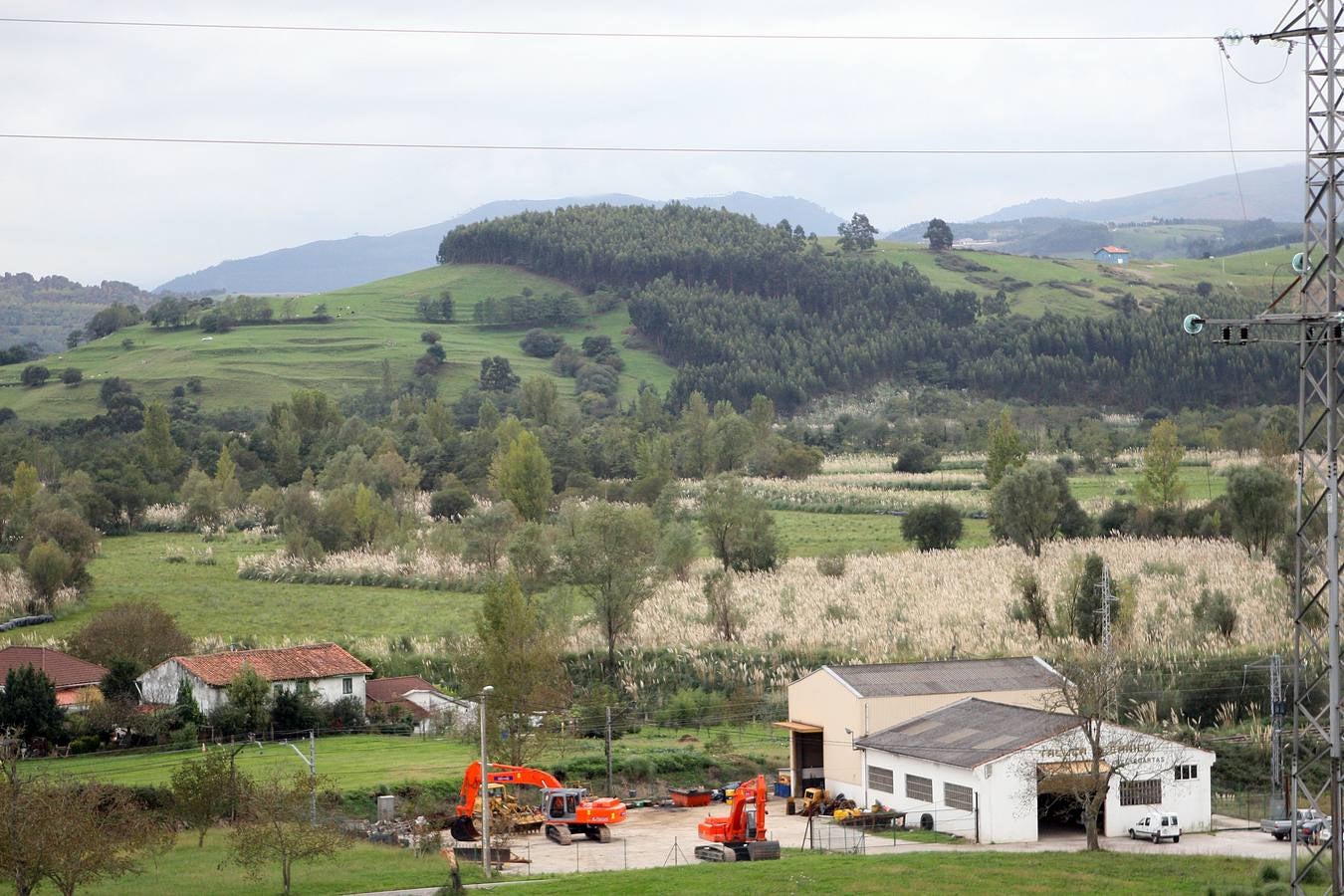 El Gobierno reduce a menos de una cuarta parte el polígono de Piélagos-Villaescusa