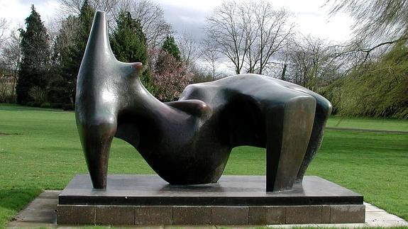 Las esculturas monumentales de Henry Moore llegan a Santander