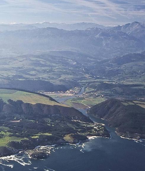 El PSOE preguntará a Medio Ambiente por la Marisma de Tina Mayor