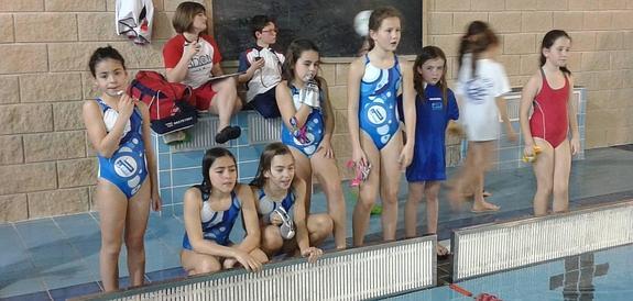 El CN Astillero se impone en la Liga Escolar Benjamín