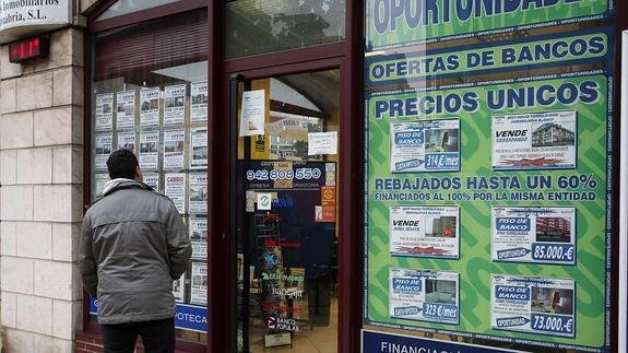 El Gobierno regional cobra el Impuesto de Trasmisiones con "tablas obsoletas"