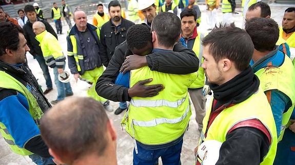 Los trabajadores de la obra de Valdecilla recuerdan a su compañero fallecido