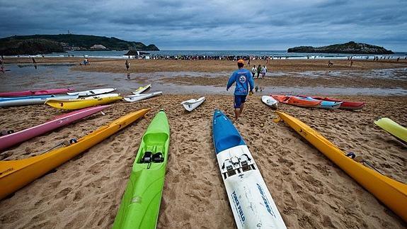 Noja, tercer municipio cántabro 'Reserva natural del surf'