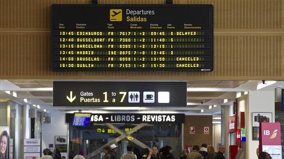 Air Nostrum canceló su vuelo a París y los de Ryanair acumularon retrasos