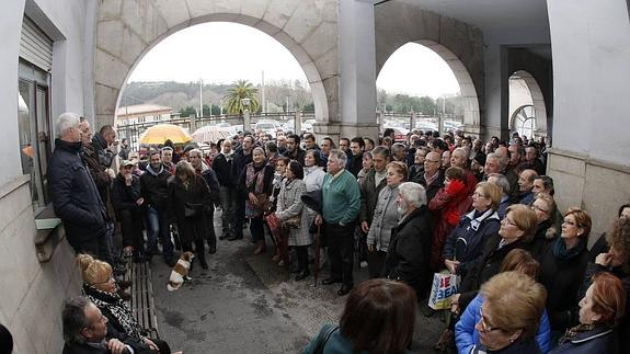 Los trabajadores "dudan" de que Diego desconozca el plan de viabilidad del Sniace