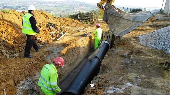 Comienza la conexión de la Autovía del Agua con el depósito de Camargo