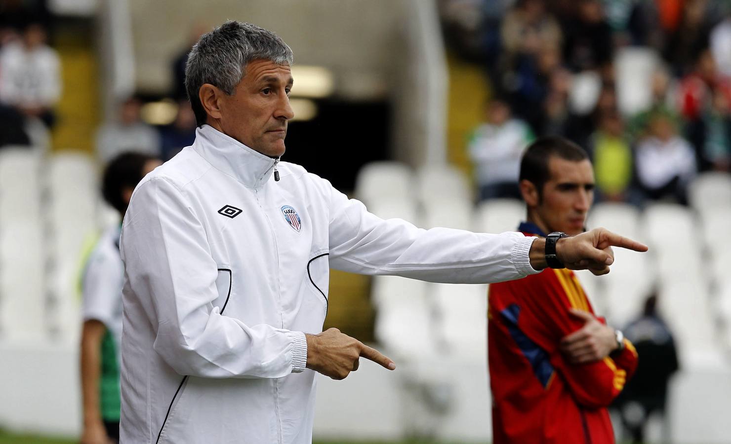 "El Racing tiene que estar en manos de los que lo hemos vivido y mamado siempre"